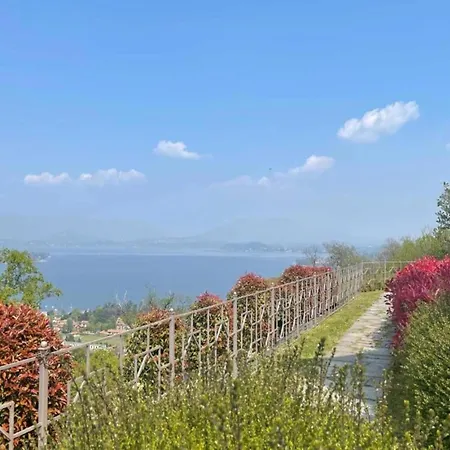 Near Maggiore, Italy 別荘 *